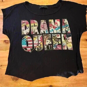 The clas-sic drama queen shirt cropped women L